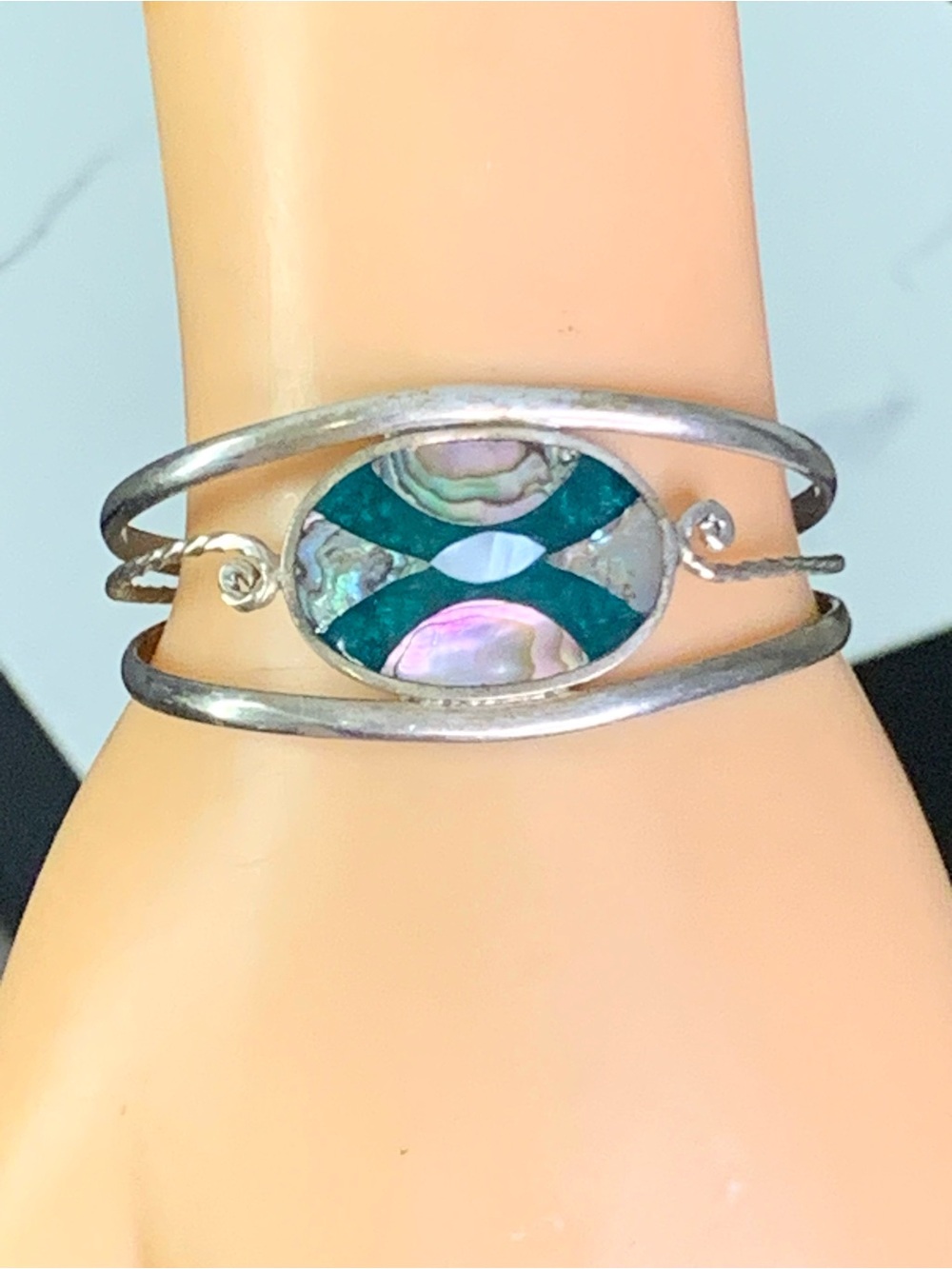 Vintage Alpaca Mexico Oval Abalone Shell Inlay Mother of Pearl Cuff bracelet  6”